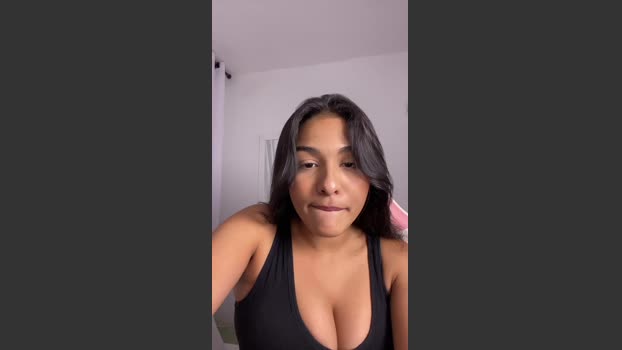 laura2041 big Webcam SHOW @ Cam4 07-12-2025