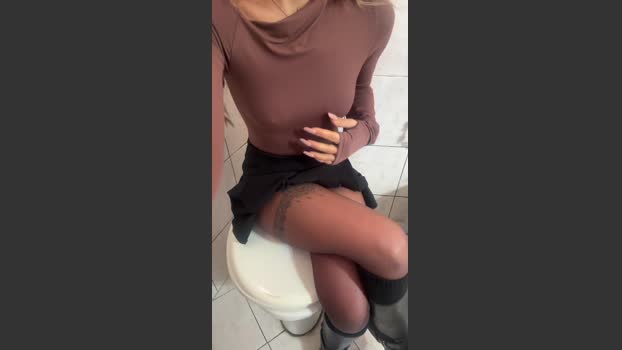 Lorella345 bigcock Webcam SHOW @ Cam4 11-12-2025