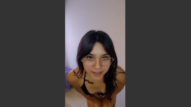 onemy spank Webcam SHOW @ Cam4 11-12-2025