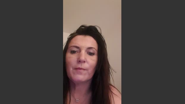Desiree1951 horny Webcam SHOW @ Cam4 12-12-2025
