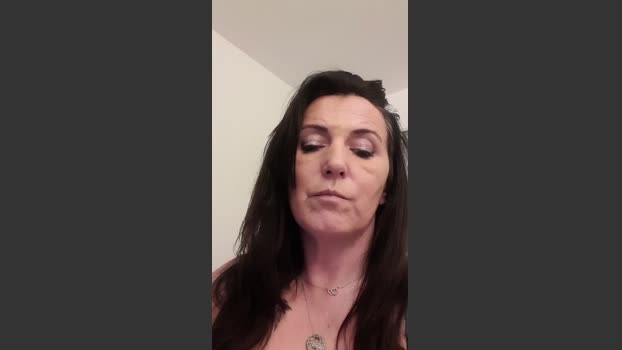 Desiree1951 kiss Webcam SHOW @ Cam4 12-12-2025