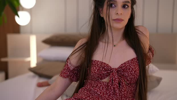 Dovia suckshow Webcam SHOW @ Cam4 14-12-2025