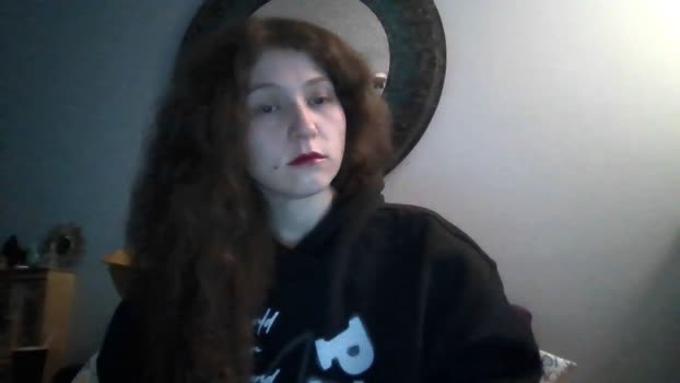 QueenCrimson Porn Webcam SHOW @ Cam4 15-12-2025
