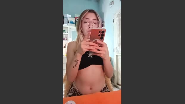 Soylulita naked Webcam SHOW @ Cam4 17-12-2025