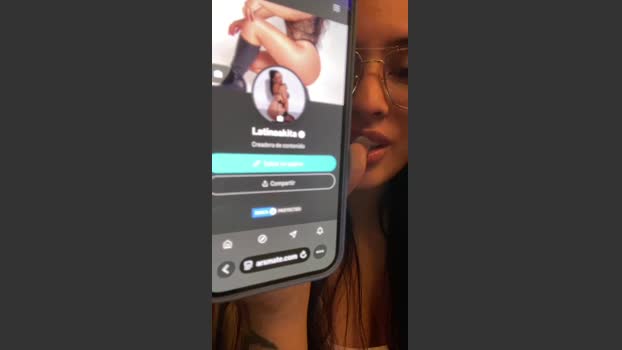 Latinaakita4 fuckhard Webcam SHOW @ Cam4 18-12-2025