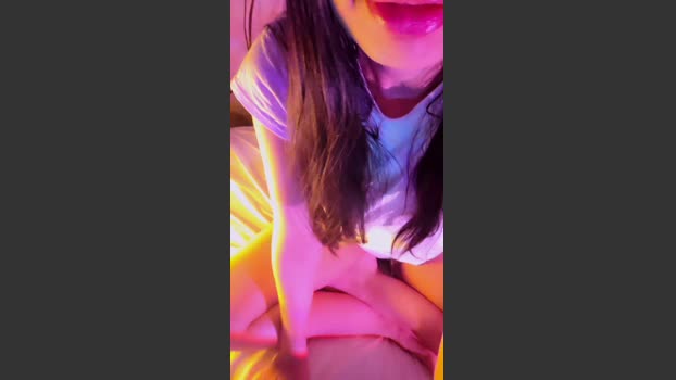 Aloneathome22 yummy Webcam SHOW @ Cam4 18-12-2025