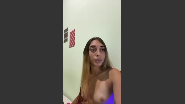 Loirinhaaa01 strip Webcam SHOW @ Cam4 20-12-2025