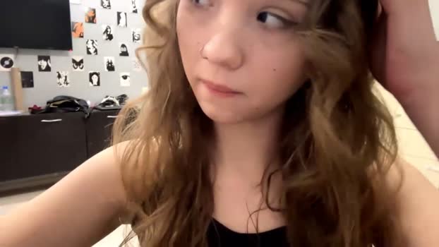 NidiaButtner Download Webcam SHOW @ Cam4 25-12-2025