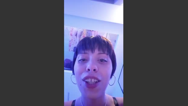 Miababy22 kissing Webcam SHOW @ Cam4 31-12-2025