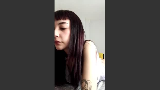 bibii4444 fingers Webcam SHOW @ Cam4 31-12-2025
