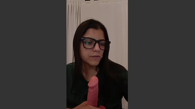 Lilylovexx yummy Webcam SHOW @ Cam4 02-01-2026