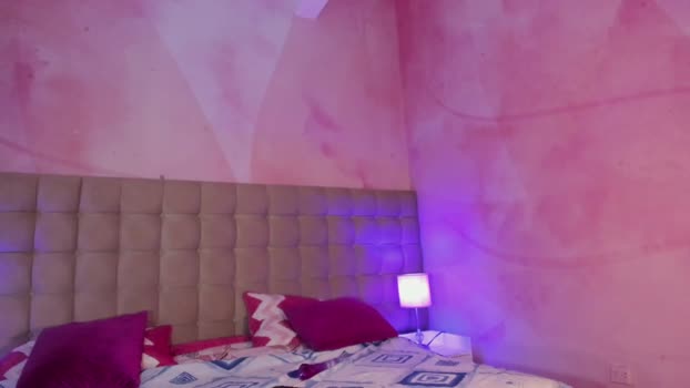 Chiara_parisi playtime Webcam SHOW @ Cam4 03-01-2026