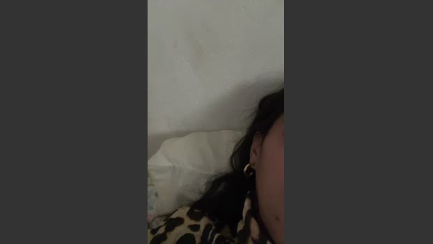 clarita21 squirt Webcam SHOW @ Cam4 04-01-2026
