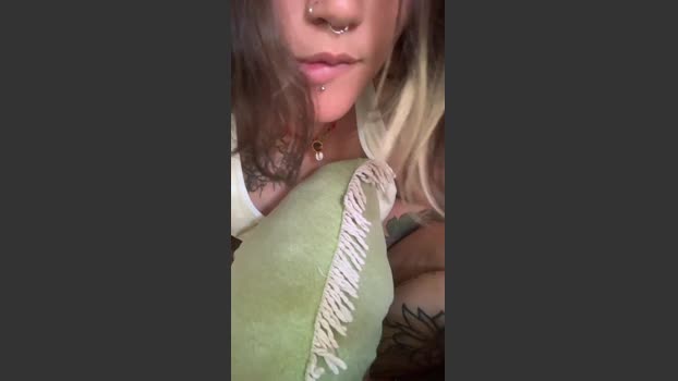 CasalBrisaHot kiss Webcam SHOW @ Cam4 05-01-2026