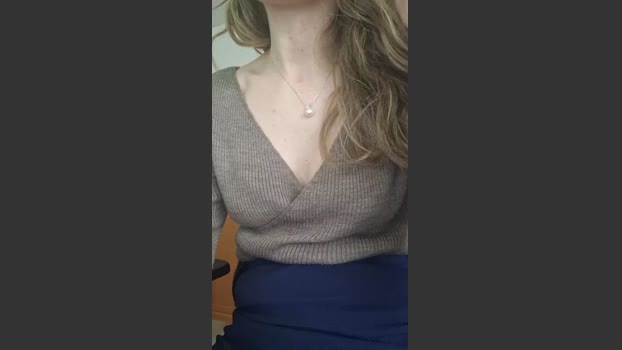 Secretairenue fuckhard Webcam SHOW @ Cam4 05-01-2026