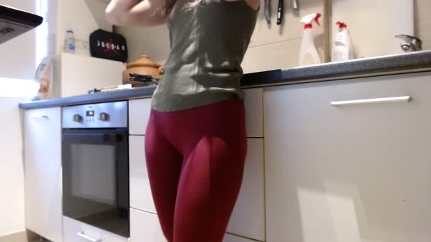 ally98 lick Webcam SHOW @ Cam4 08-01-2026
