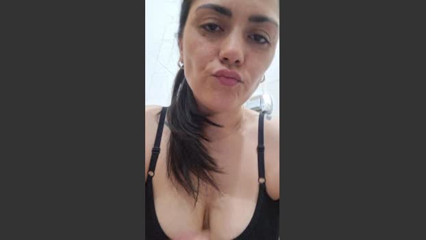 Angifree kiss Webcam SHOW @ Cam4 10-01-2026