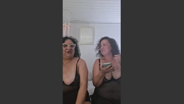 Caritovivi kissing Webcam SHOW @ Cam4 13-01-2026