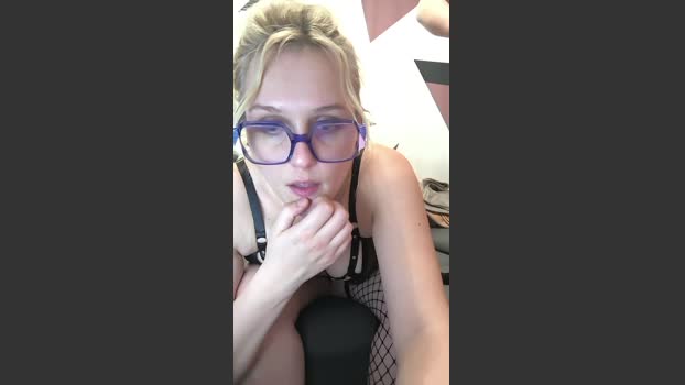Hedonie striptease Webcam SHOW @ Cam4 17-01-2026