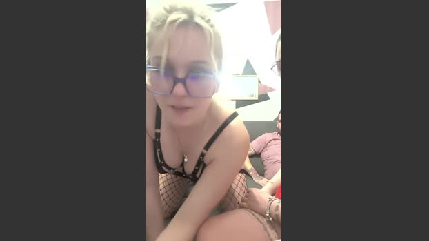Hedonie sucktits Webcam SHOW @ Cam4 17-01-2026