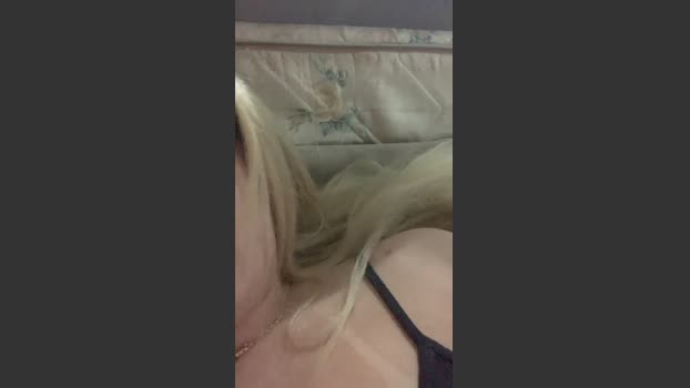 Loirinhaboafoda bj-dildo Webcam SHOW @ Cam4 17-01-2026