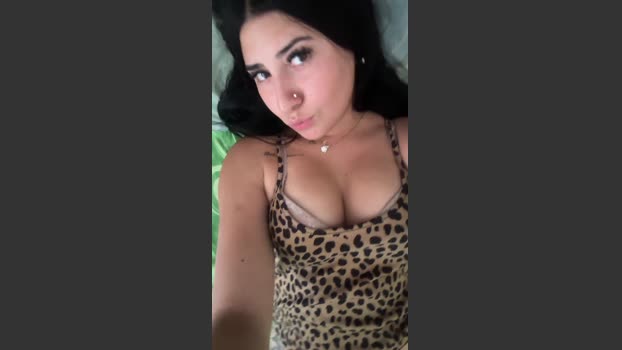 chichona1 fuckme Webcam SHOW @ Cam4 16-01-2026