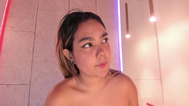 anaelle_bardinn prettyface Webcam SHOW @ Cam4 21-01-2026