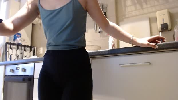 ally98 spank Webcam SHOW @ Cam4 23-01-2026