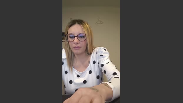 cerise132 kissing Webcam SHOW @ Cam4 23-01-2026