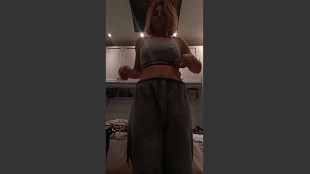 piccolaqueen orgasm Webcam SHOW @ Cam4 22-01-2026