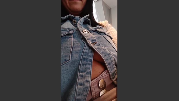 Adelaide986 natural Webcam SHOW @ Cam4 01-02-2026