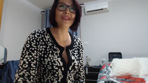smeralda33 prettyface Webcam SHOW @ Cam4 06-02-2026