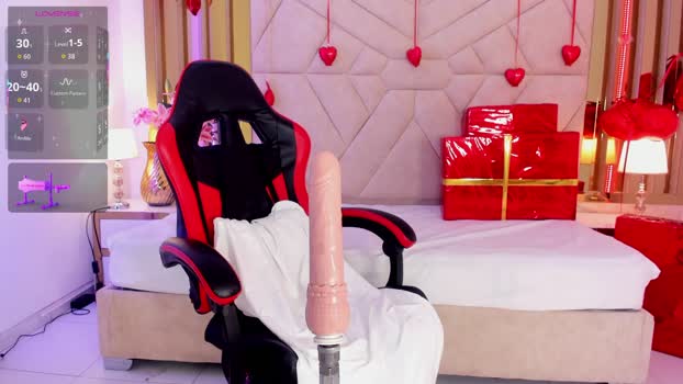 LunaPleasure legs Webcam SHOW @ Cam4 07-02-2026