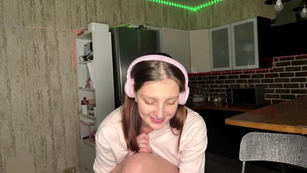 VanessaKnittel hot Webcam SHOW @ Cam4 13-02-2026