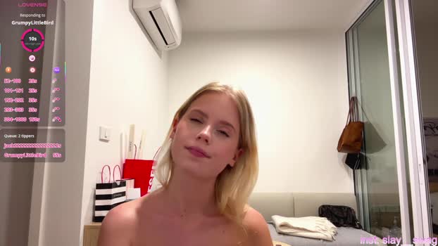 LeliaHier strip Webcam SHOW @ Cam4 15-02-2026