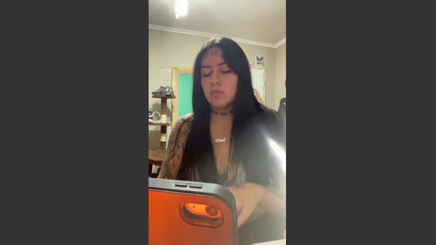 Notfromheree legs Webcam SHOW @ Cam4 15-02-2026