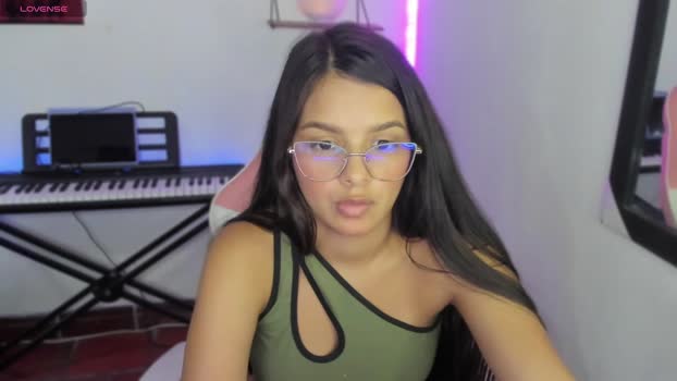 room_kiitty striptease Webcam SHOW @ Cam4 23-02-2026