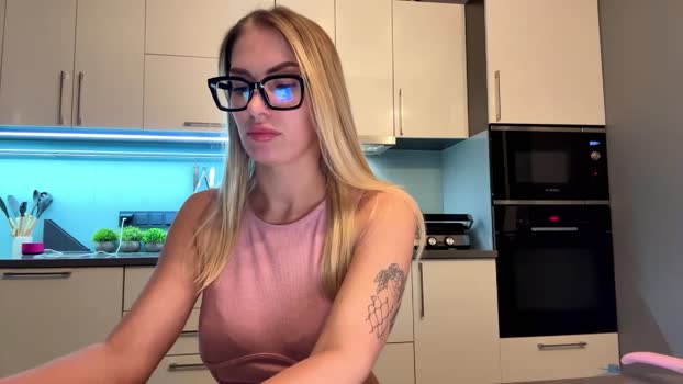 JerilynMarbach spanking Webcam SHOW @ Cam4 25-02-2026