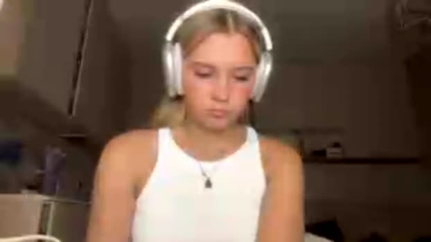 RubyeStrande suckcock Webcam SHOW @ Cam4 25-02-2026