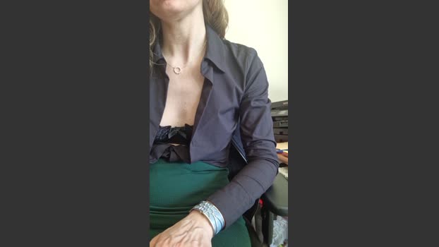 Secretairenue ass Webcam SHOW @ Cam4 26-02-2026