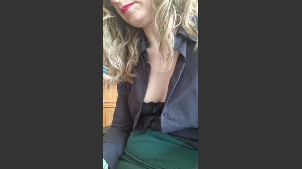 Secretairenue spanking Webcam SHOW @ Cam4 26-02-2026