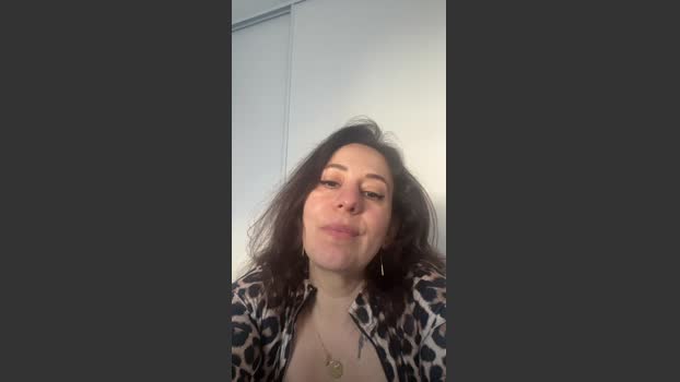 renattabigboobs kissing Webcam SHOW @ Cam4 02-03-2026