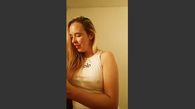 Damnquuen Topless Webcam SHOW @ Cam4 02-03-2026