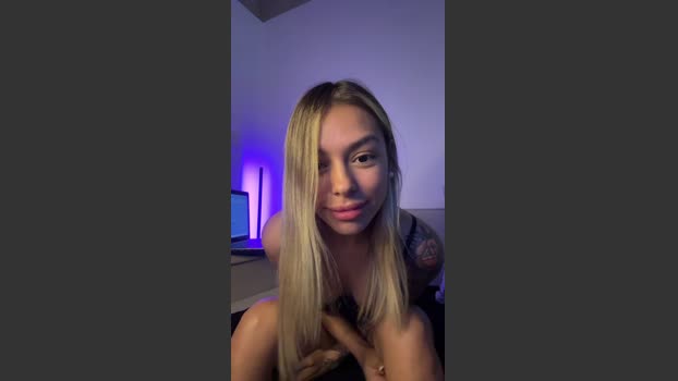 valencampx naughty Webcam SHOW @ Cam4 03-03-2026