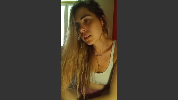 Emilyvuxa striptease Webcam SHOW @ Cam4 04-03-2026