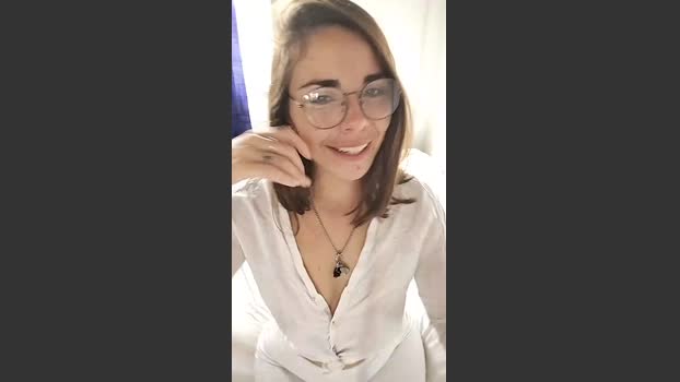 Desiree025 fuckass Webcam SHOW @ Cam4 05-03-2026