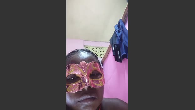 tyla_sexy kissing Webcam SHOW @ Cam4 05-03-2026