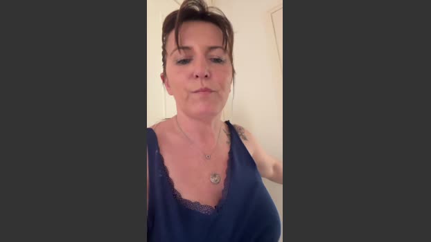 Desiree1951 tits Webcam SHOW @ Cam4 11-03-2026