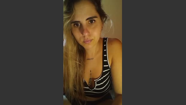 Emilyvuxa wet Webcam SHOW @ Cam4 12-03-2026