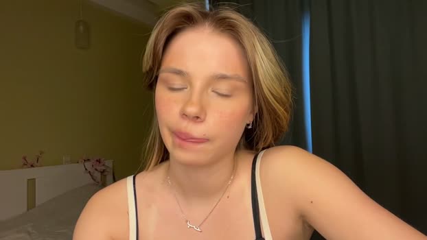 LindseyWatah lickpussy Webcam SHOW @ Cam4 24-03-2026